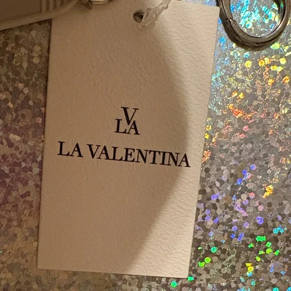 La Valentina White 'She Believed' Inspirational Keychain /Bag Charm NWT - Picture 2 of 7